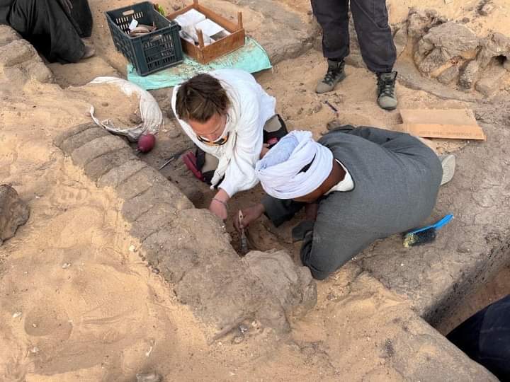 كشف أثرى جديد بمنطقة أم القعاب بأبيدوس