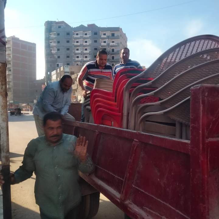 رفع 927 إشغال طريق فى حملات مكبرة بالبحيرة