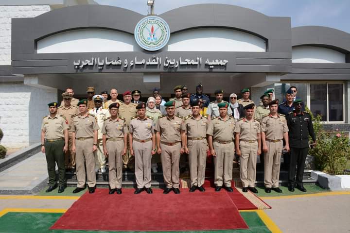 معرض لإبداعات المحاربين القدماء بمناسبة الإحتفال باليوبيل الذهبى لذكرى إنتصارات أكتوبر المجيدة
