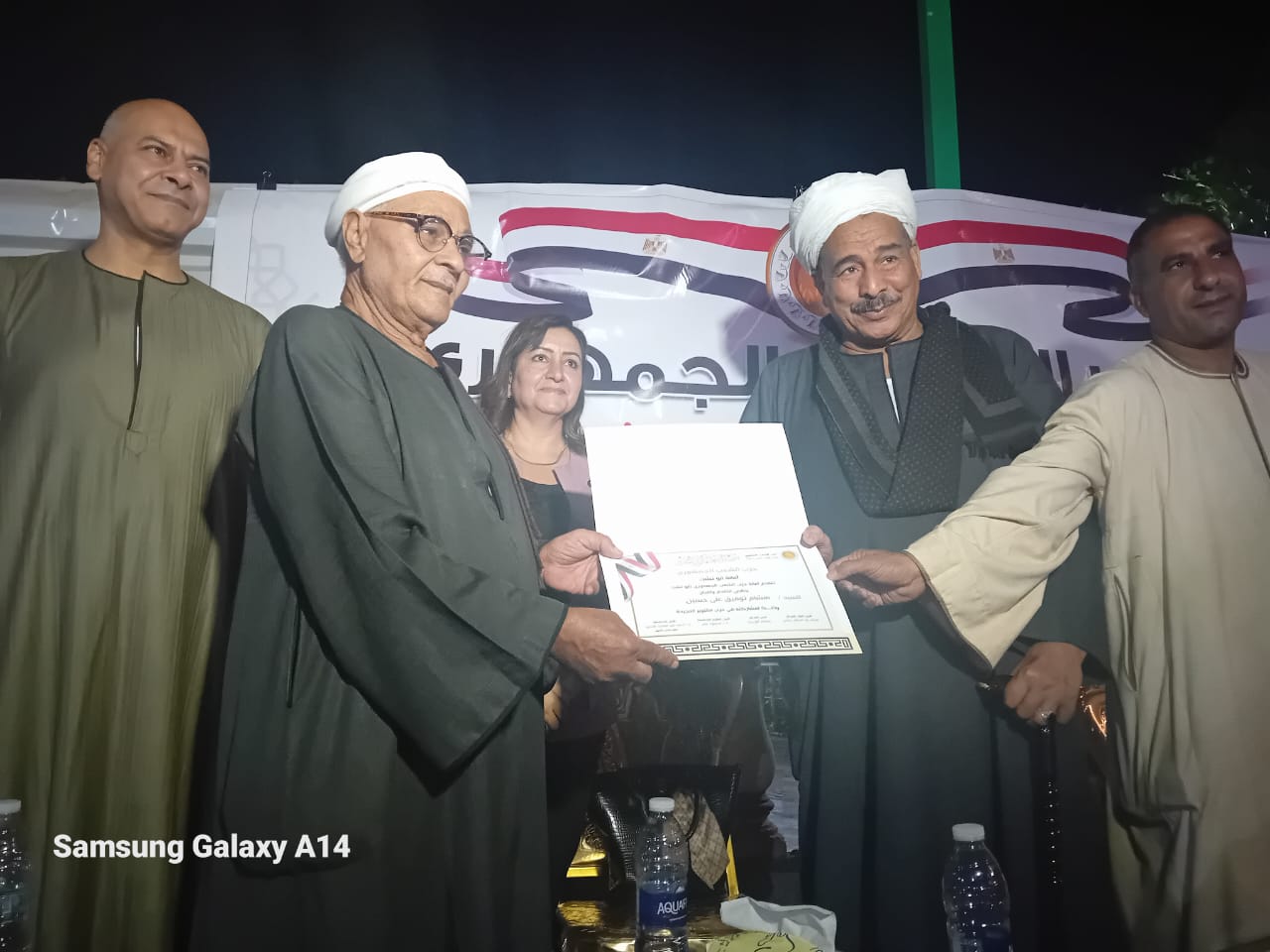 الشعب الجمهورى" بأبوتشت يكرم أبطال حرب أكتوبر 