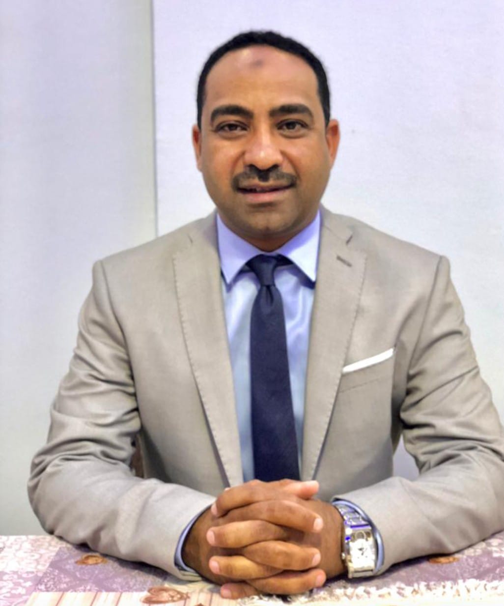 عبدالمالك ..نقيبا لأطباء البحر الأحمر بالتزكية