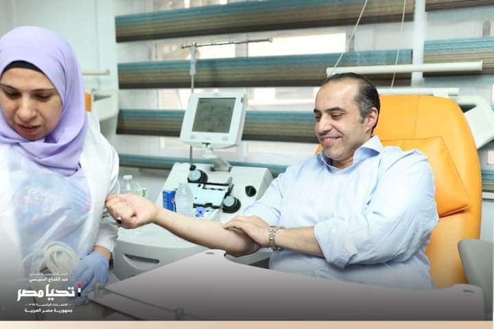 الحملة الرسمية للمرشح عبد الفتاح السيسى تتبرع بالدم للشعب الفلسطيني الشقيق