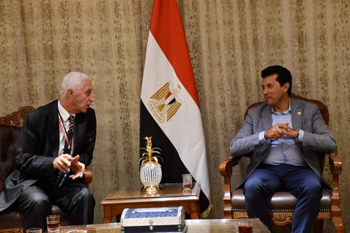 الاتحاد الدولى للريشة الطائرة يختار مصر للمنحة الدولية لتطوير اللعبة 