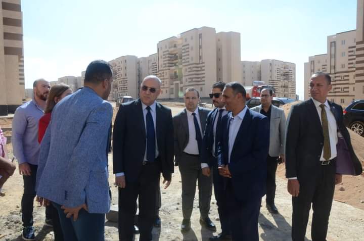 وزير الإسكان يتفقد وحدات المبادرة الرئاسية "سكن كل المصريين" لمحدودى ومتوسطى الدخل بمدينة"حدائق العاصمة"