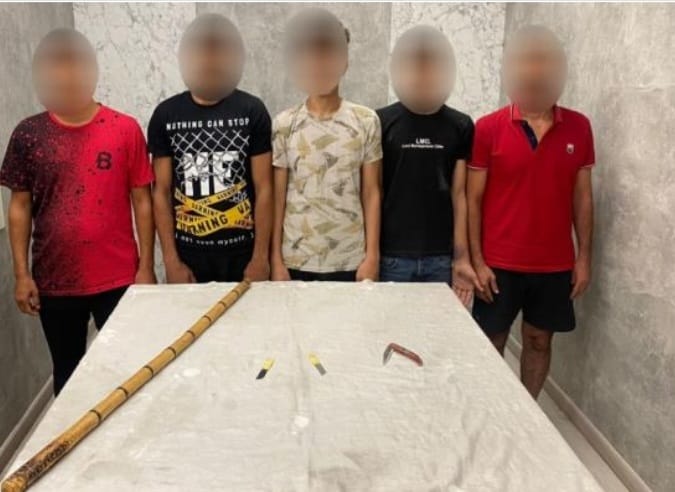 مشاجرة بالأسلحة البيضاء على أولوية جمع القمامة