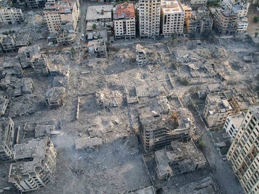ارتفاع عدد شهداء فلسطين إلى 2726 شهيداً .. و10800 جريح
