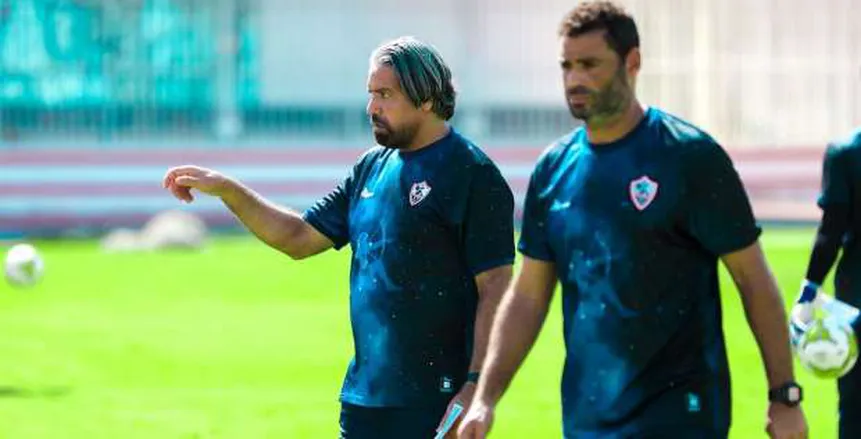 مدحت عبد الهادي يعتذر عن الإستمرار في منصب المدرب العام بالزمالك