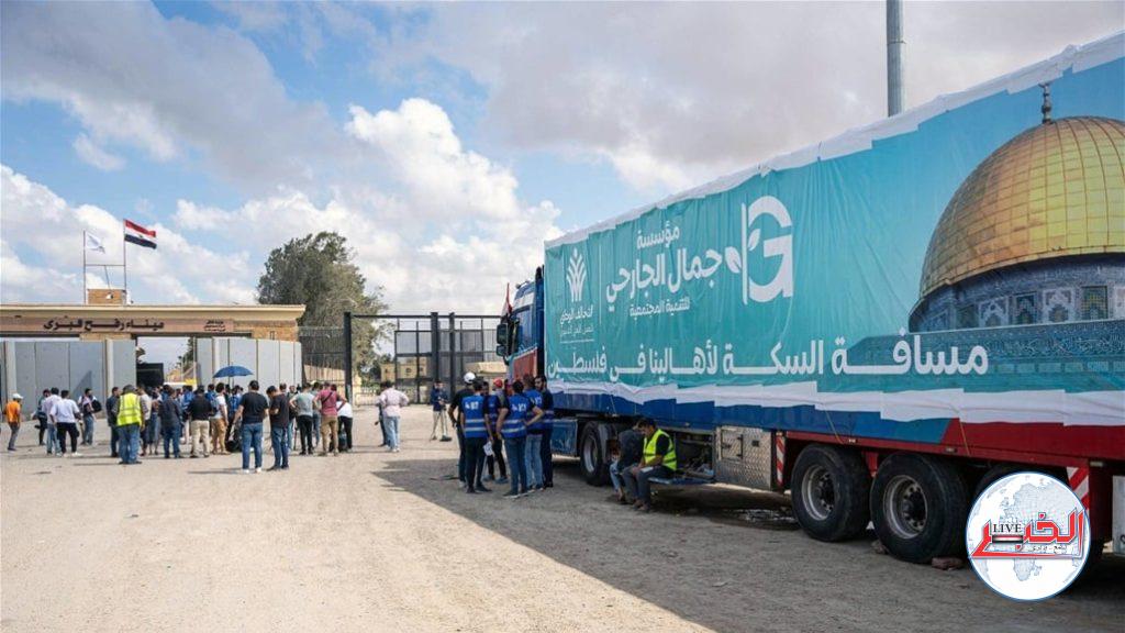 دخول 106 شاحنات مساعدات غــ..زة عبر معبر رفح أمس