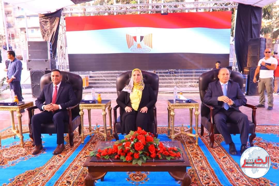 وزيرة التضامن تدشن مبادرة "أتوبيس يلا كفالة"من جامعة المنصورة