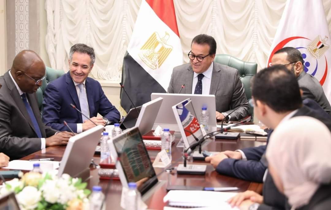 وزير الصحة يبحث مع المدير العالمى لمؤسسة التمويل الدولية التعاون المشترك