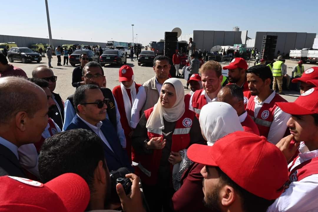 القباج فى معبر رفح..لمتابعة دخول المساعدات الإنسانية والإغاثية إلى قطاع غـزة