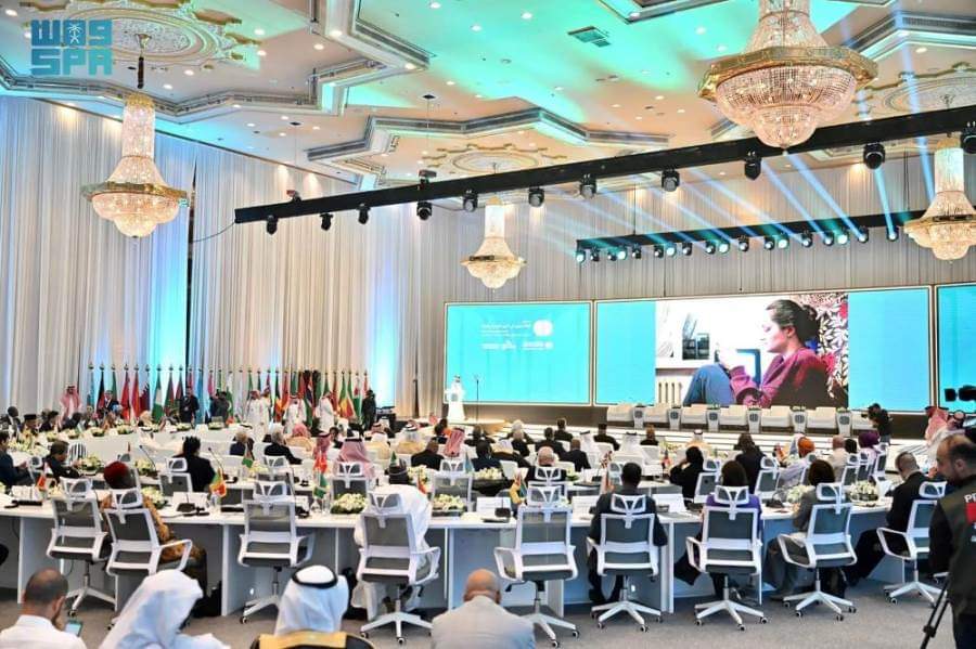 "ميثاق جدة للمسئولية الإعلامية": ضرورة مكافحة دعوات الكراهية والامتناع عن نشر المواد التي تغذي التطرف