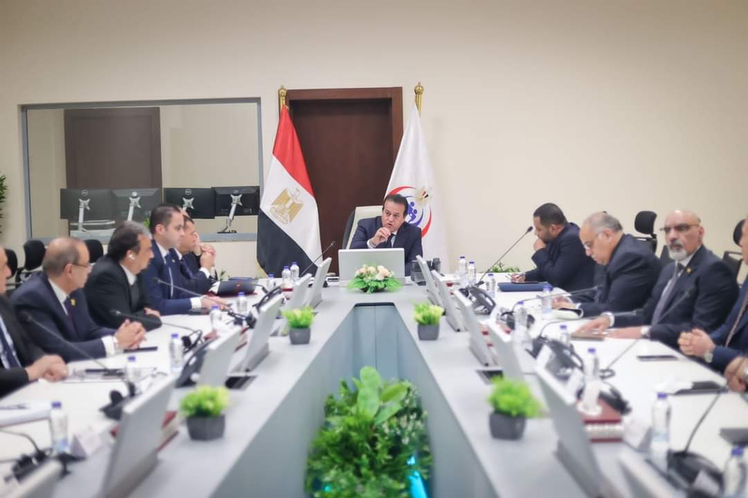 وزير الصحة بحث خطة التأمين الطبى للانتخابات الرئاسية