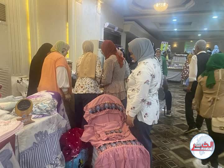 معرض للمنتجات الحرفية واليدوية بنادى ألعاب دمنهور