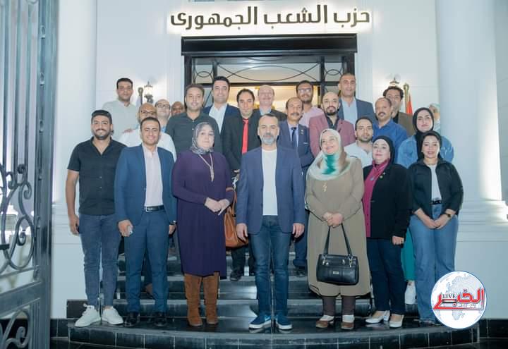 "الشعب الجمهورى" يناقش خطة عمل أمانات الإعلام فى المرحلة المقبلة 