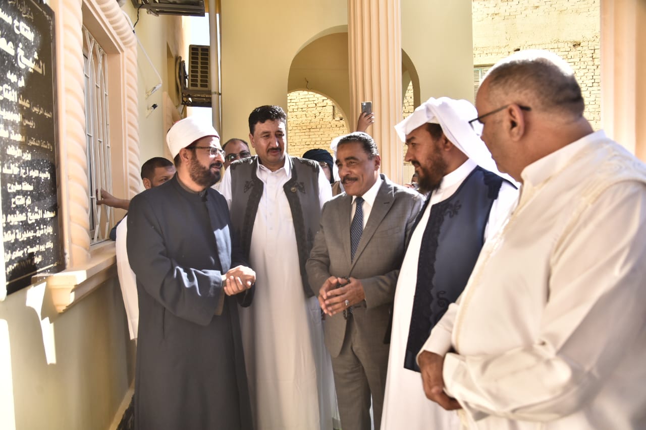 محافظ مطروح يفتتح مسجد الشيخ عطيوة بمنطقة الكيلو 2بمطروح