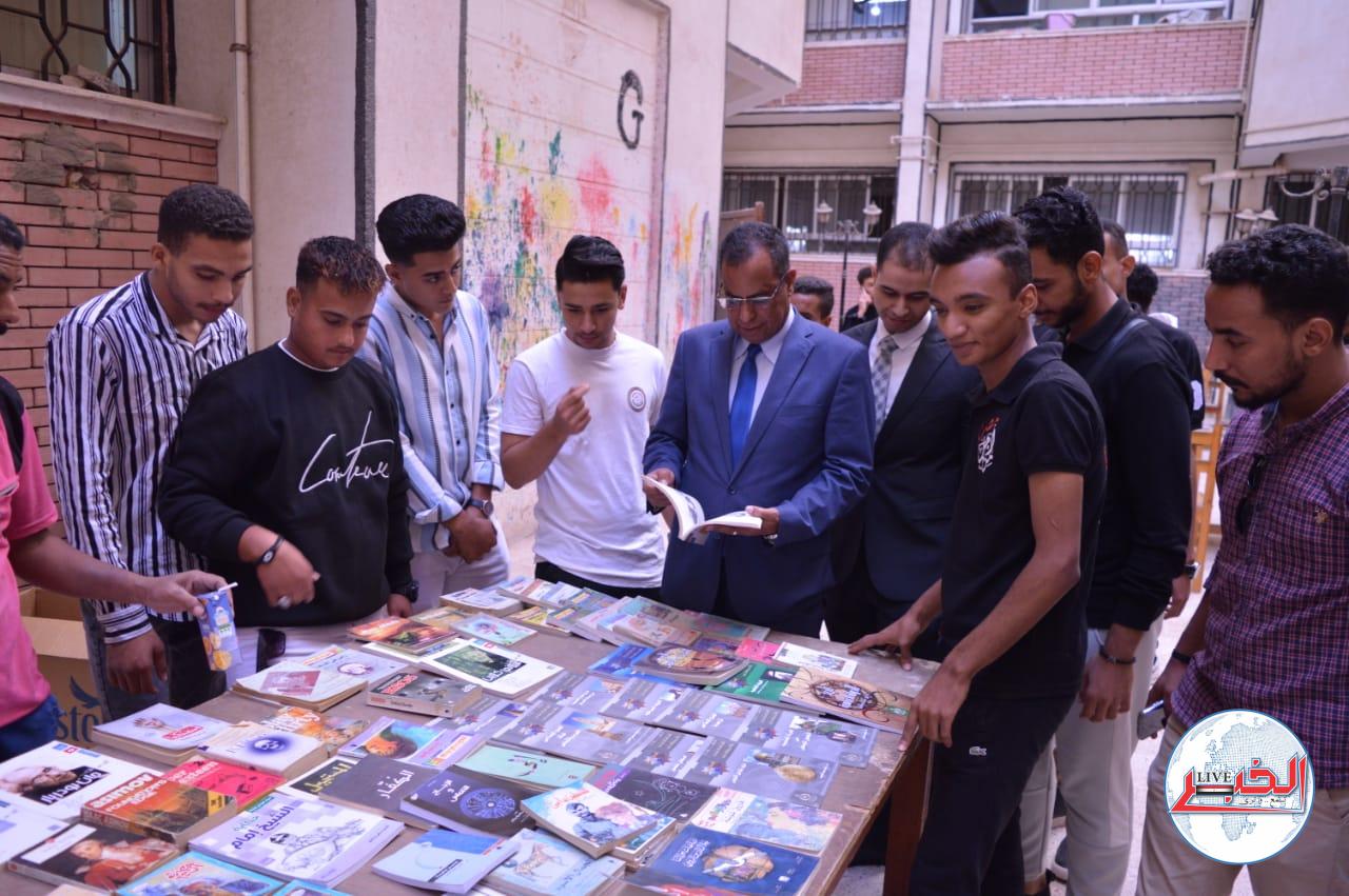تحت عنوان "ثقافتك تهمنا" .. معرض للكتاب بحقوق جنوب الوادى