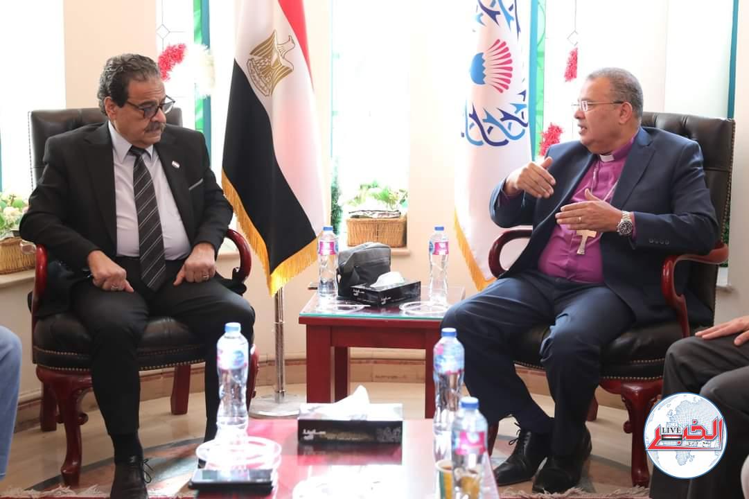 رئيس الطائفة الإنجيلية يستقبل المرشح الرئاسي فريد زهران 