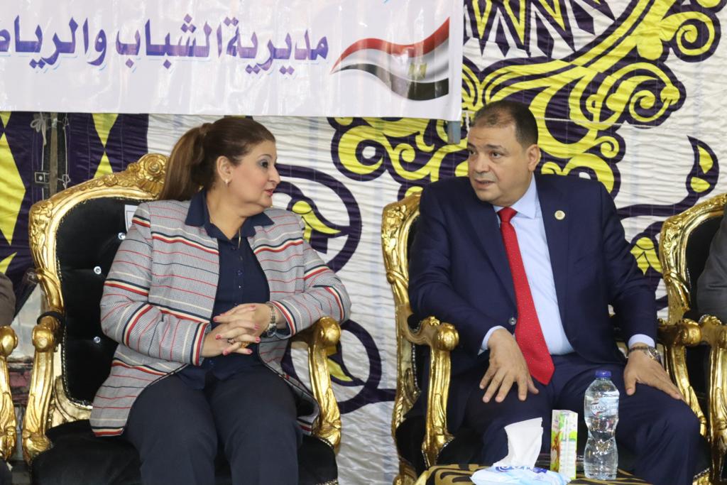 مؤتمر حاشد بمركز شباب الأنفوشى بالإسكندرية لحث المواطنين على المشاركة فى الانتخابات الرئاسية 