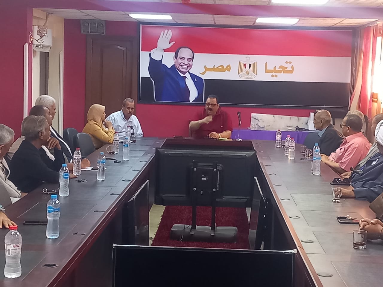 رئيس مدينة سفاجا يجتمع مع القبائل والقيادات الدينية والشعبية لمناقشة الإستعدادات للإنتخابات الرئاسية