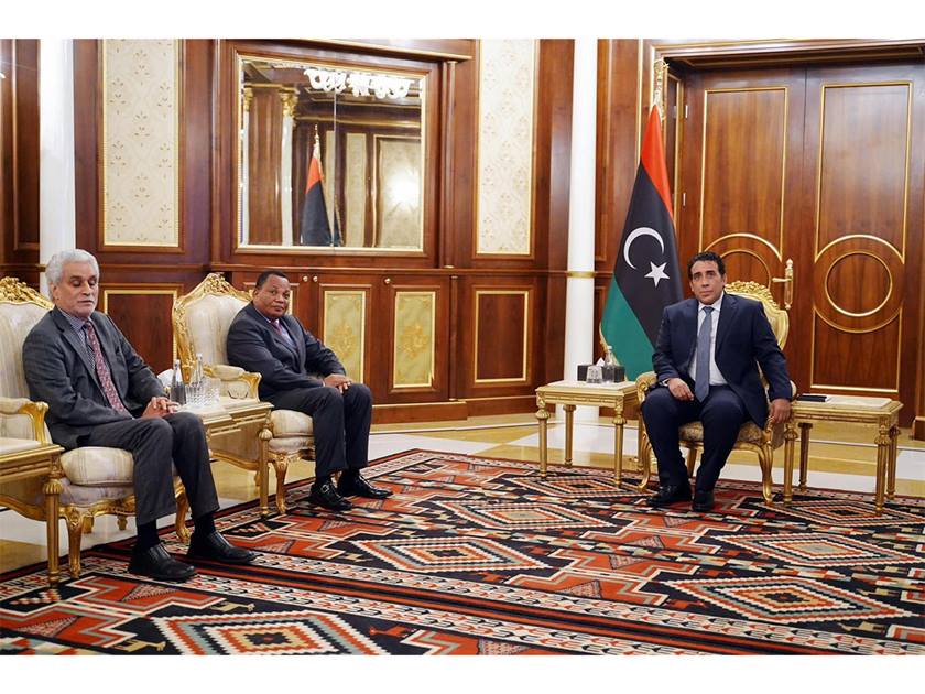 رئيس المجلس الرئاسي الليبي يبحث مع وزير خارجية الكونغو .. مسار المصالحة الوطنية