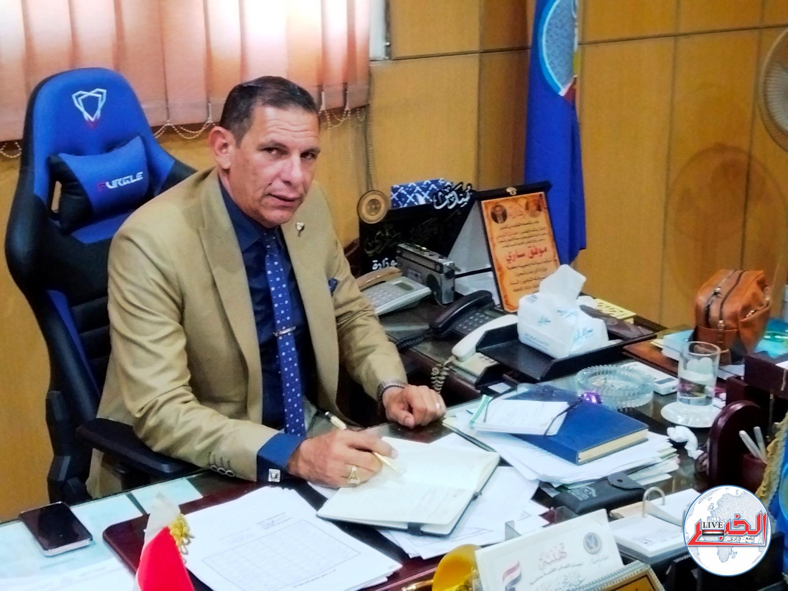 وقف صرف الأسمدة المدعمة للمتعديين على الأراضي الزراعية في البحيرة