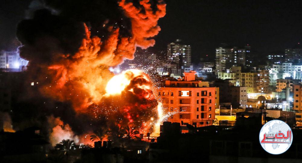 طائرات جيش الإحتلال الإسرائيلي تقصف مسجد أبو الخير في غزة