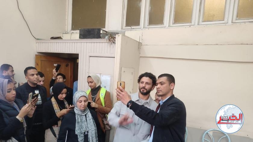 حسام غالي يدلي بصوته في الانتخابات الرئاسية