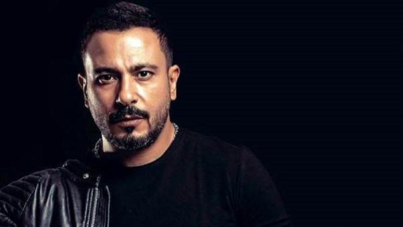 تعرف على أسباب إلقاء القبض .. على الفنان محمد نجاتي