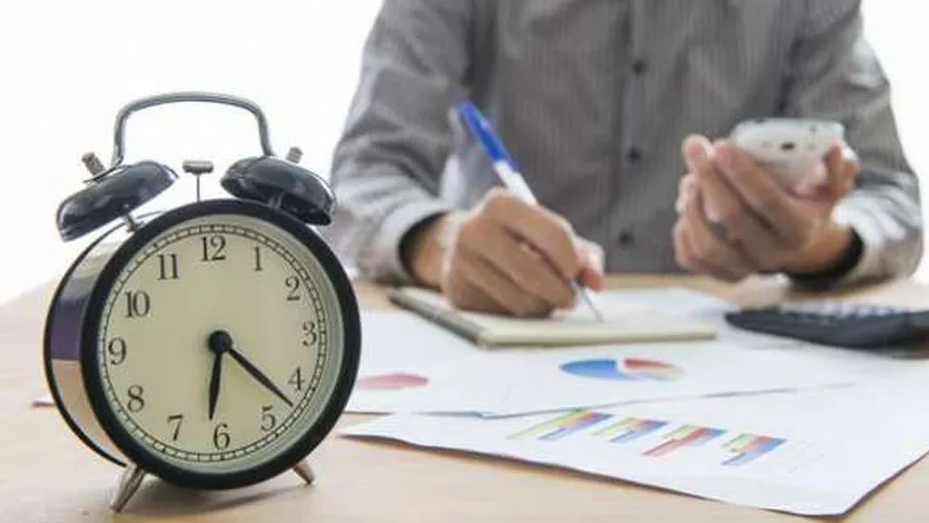 تعرف علي الفئات المسموح لها بتقليل ساعات العمل بقانون الخدمة المدنية