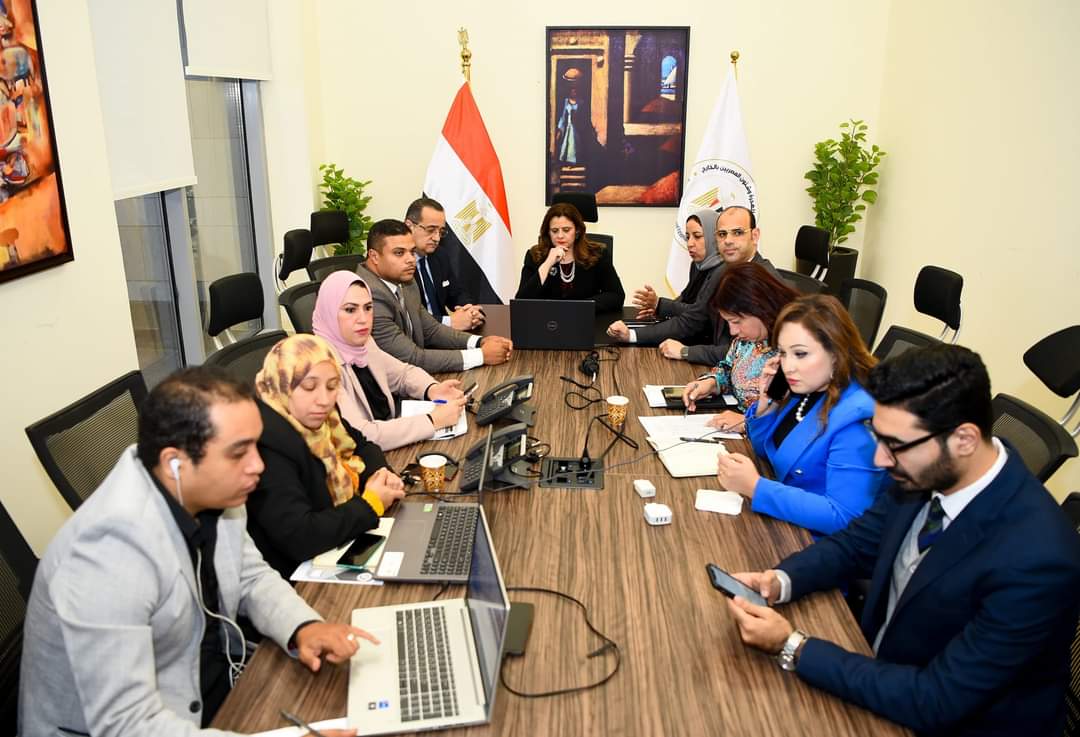 غرفة عمليات وزارة الهجرة : إقبال كبير من المصريين بالخارج فى أبو ظبي والرياض والكويت