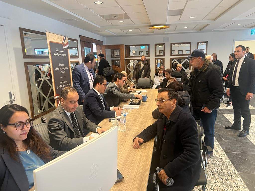أهالينا الجدعان فى كندا تحدوا الطقس السيئ وبعد المسافات.. و توافدوا على لجان الانتخابات