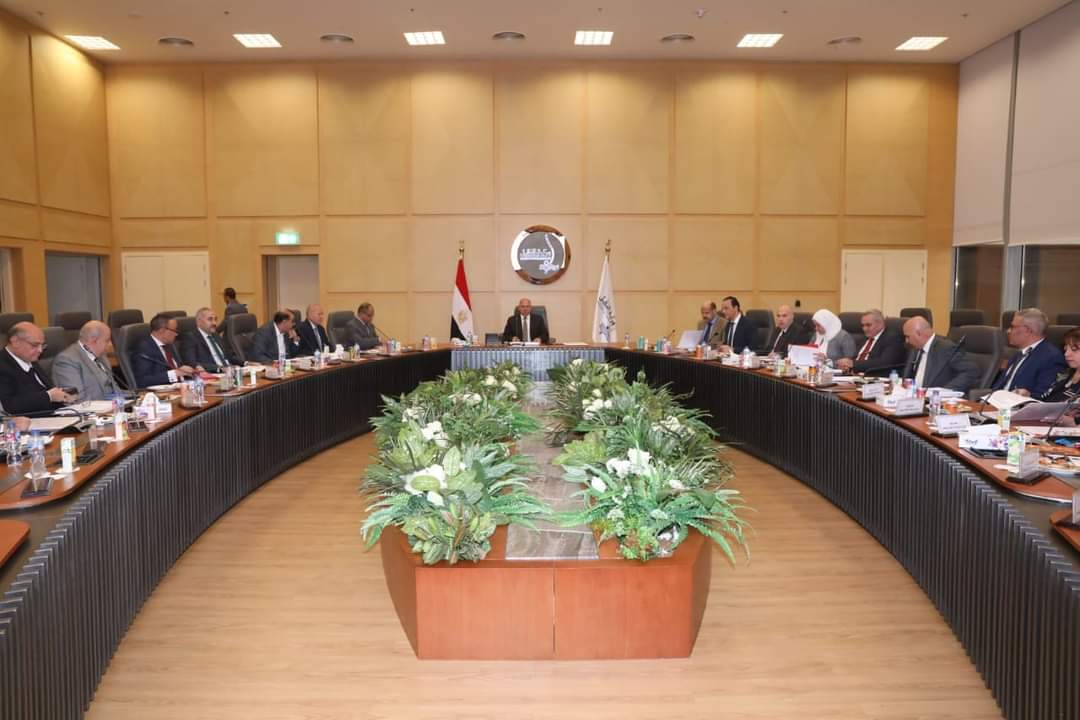 مصر تودع استيراد الأوتوبيسات من الخارج