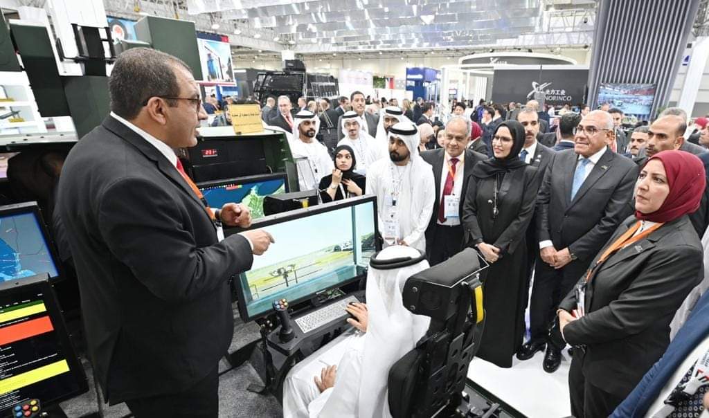 وفدا "توازن" و"إيدج" الإماراتيتين للصناعات الدفاعية يشيدان بمنتجات"العربية للتصنيع"