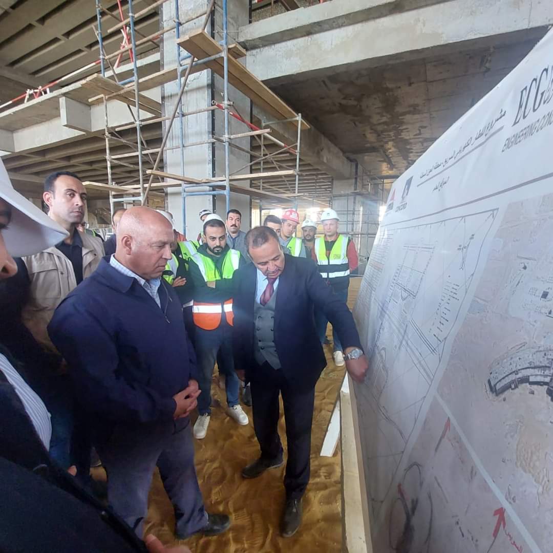 وزير النقل يتابع تنفيذ مشروع الخط الاول من شبكة القطار الكهربائي السريع (العين السخنة -العلمين - مطروح) 