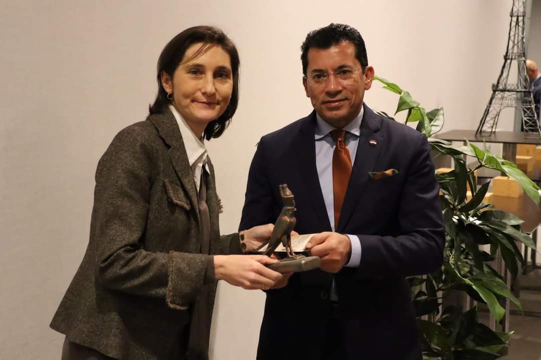 وزير الشباب بحث مع وزيرة الرياضة الفرنسية..التعاون المشترك - الخبر لايف