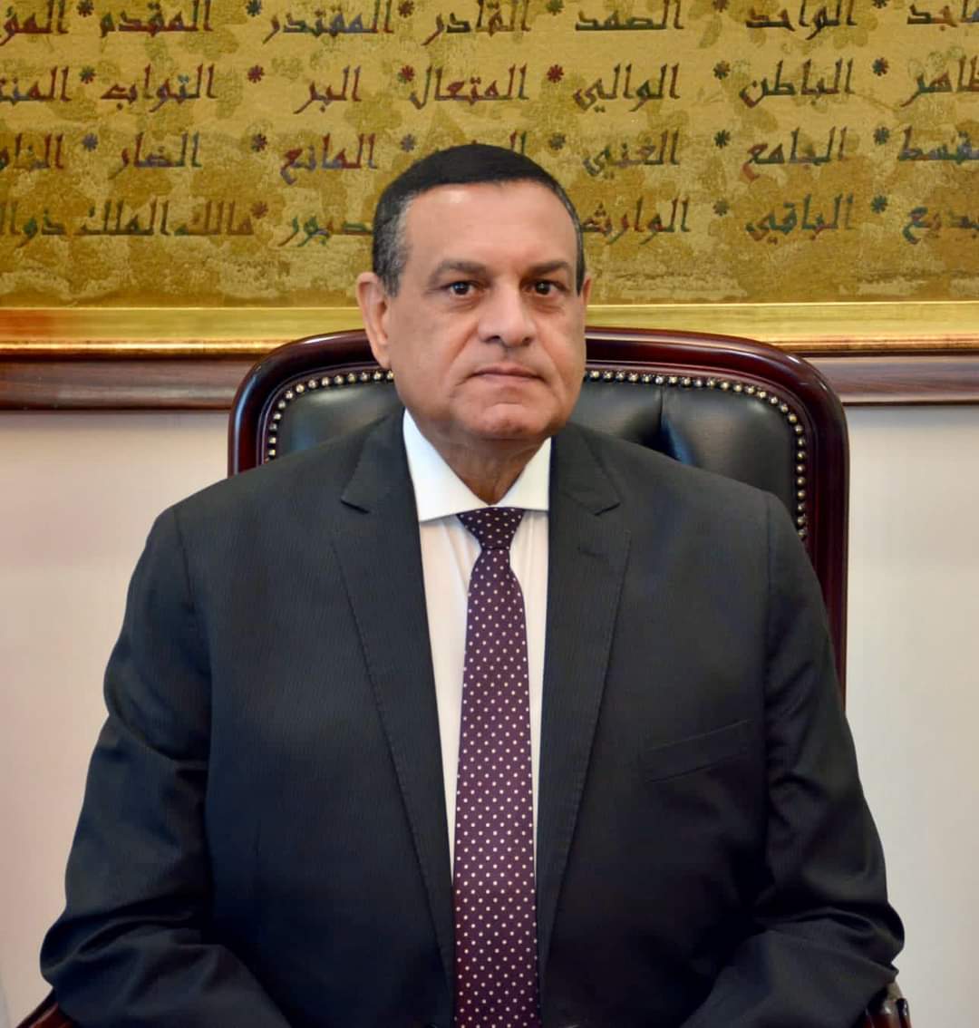 وزير التنمية المحلية يعلن انتهاء المحافظات من جميع الإستعدادات والتجهيزات اللوجيستية للانتخابات الرئاسية