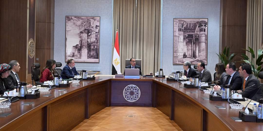 رئيس الوزراء يستعرض موقف مشروعات الطاقة المتجددة وزيادة مساهمتها لتوفير العملة الصعبة