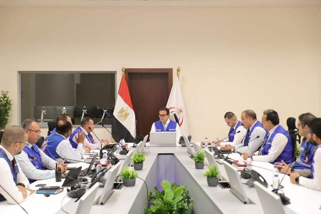 وزير الصحة يترأس ليلا غرفة الأزمات المركزية لمتابعة التأمين الطبى للانتخابات الرئاسية