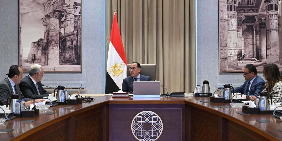 رئيس الوزراء يتابع مع القصير ملفات العمل بوزارة الزراعة 