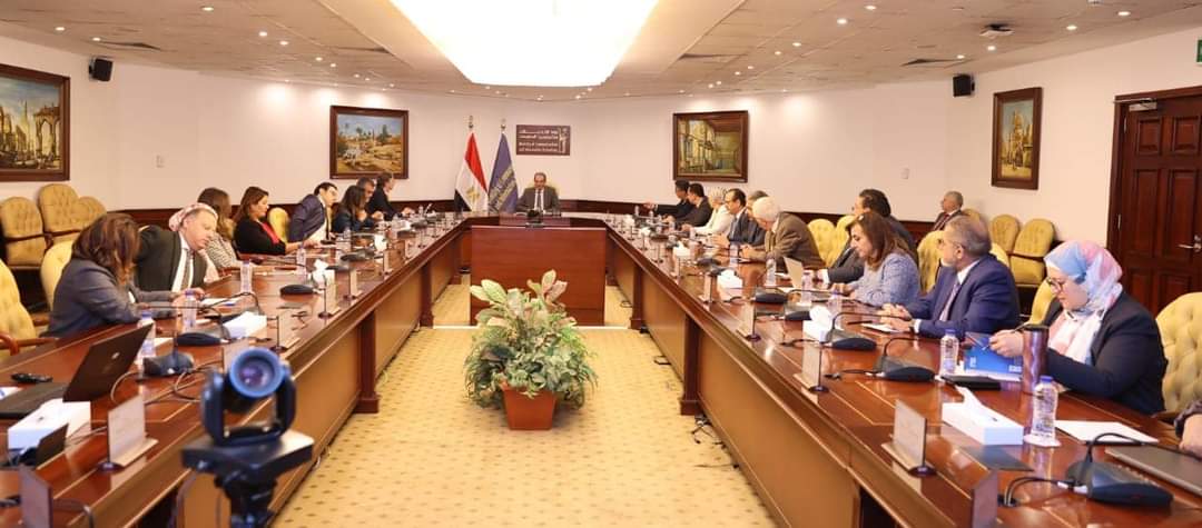 وزير الاتصالات يبحث مع الممثل المقيم لبرنامج الأمم المتحدة الإنمائى تطويع تكنولوجيا المعلومات والاتصالات لتحقيق التنمية المستدامة