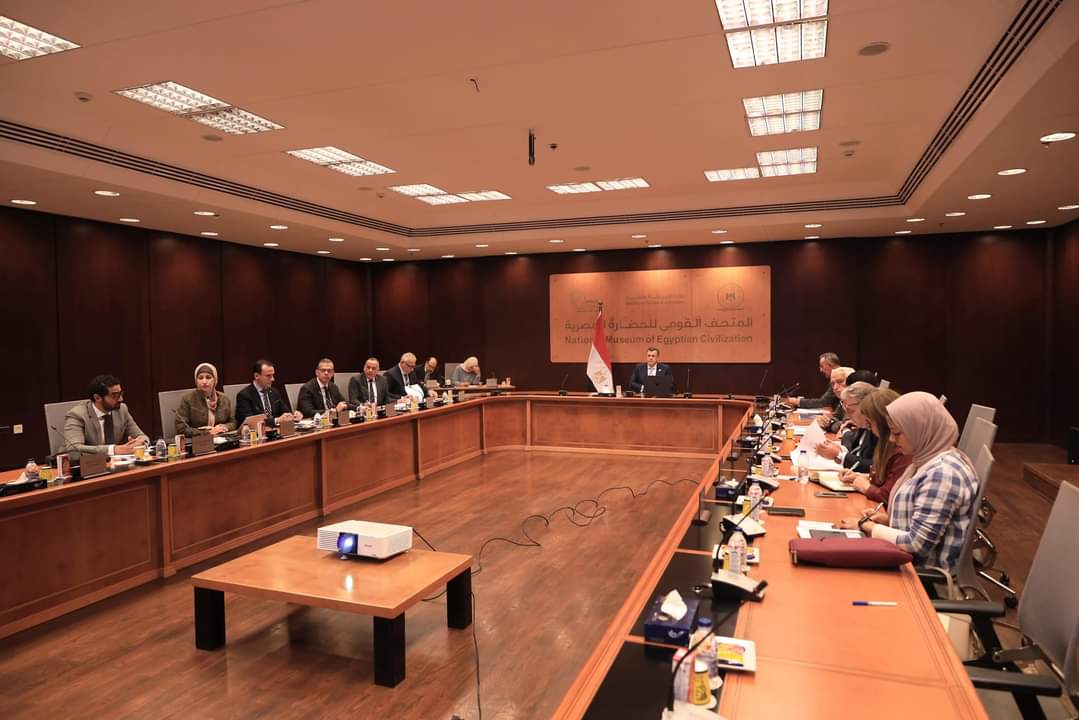 وزير السياحة والآثار يترأس إجتماع مجلس إدارة هيئة المتحف القومى للحضارة المصرية