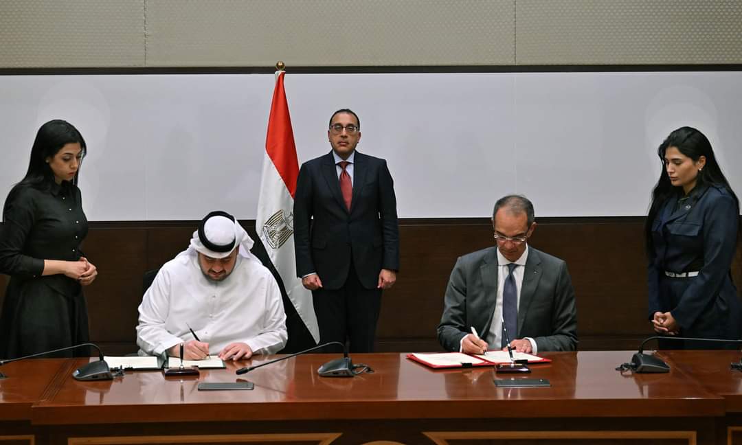 مذكرة تعاون بين مصر والإمارات فى بناء مراكز البيانات