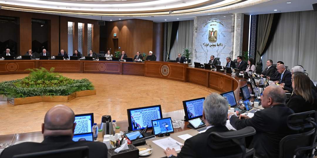 مجلس الوزراء يتقدم بخالص التهنئة للرئيس لفوزه بفترة رئاسية جديدة