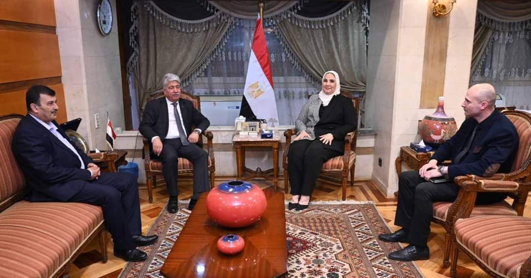 القباج تبحث مع المجدلانى احتياجات الأشقاء الفلسطينيين الإنسانية