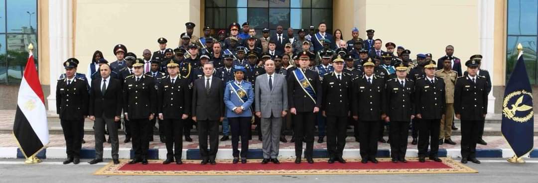 تخريج 3 دورات تدريبية من الكوادر الأمنية الإفريقية ودول الكومنولث من أكاديمية الشرطة