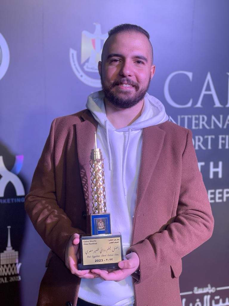 "هو ميت الآن" يفوز بجائزة أفضل فيلم روائي قصير من مهرجان القاهرة الدولى