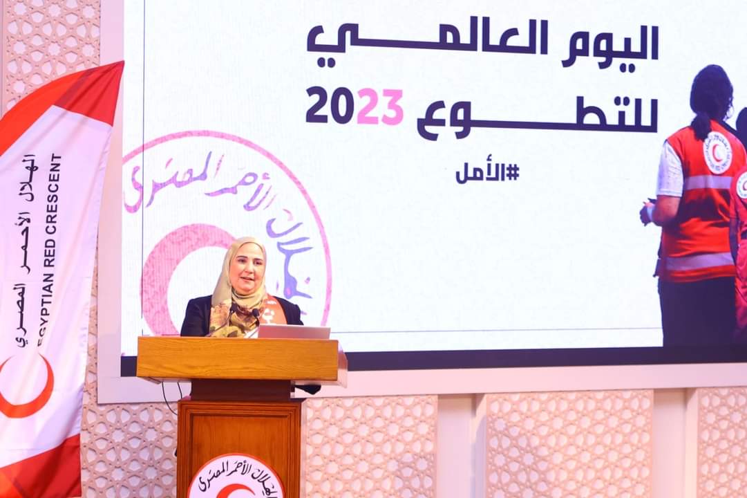 القباج تشهد احتفالية الهلال الأحمر باليوم العالمى للتطوع
