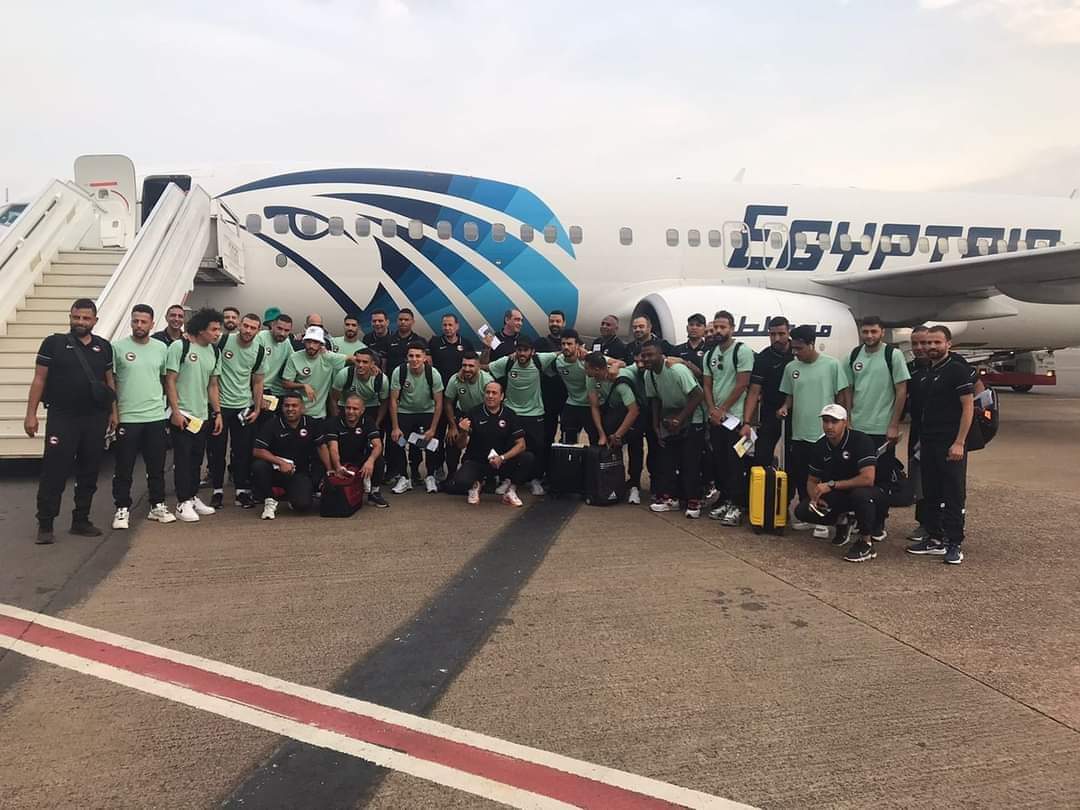 "مصر للطيران" تسير 3 رحلات خاصة إلى أبو ظبي لعودة الفرق المشاركة في كأس السوبر المصرى 