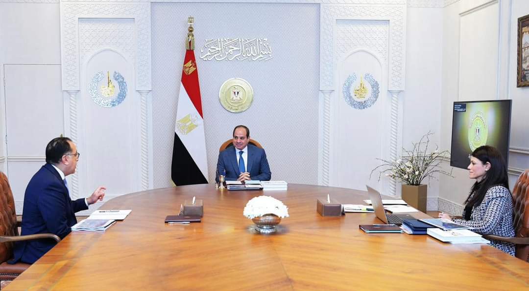 الرئيس : توفير الخدمات والحماية الإجتماعية بشكل عادل بكافة مناطق الجمهورية